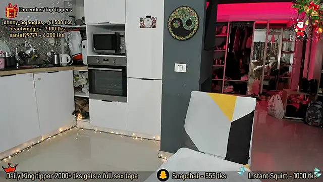 AmySuperHeroes online show from 12.19.25