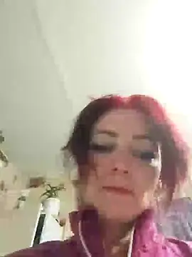 Snapshot of SweetLeila40 chatting on 05.15.26 SweetLeila40 online show from 05.15.26
