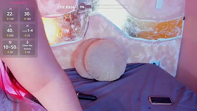 Snapshot of melaniecooperr chatting on 11.04.25 melaniecooperr online show from 11.04.25