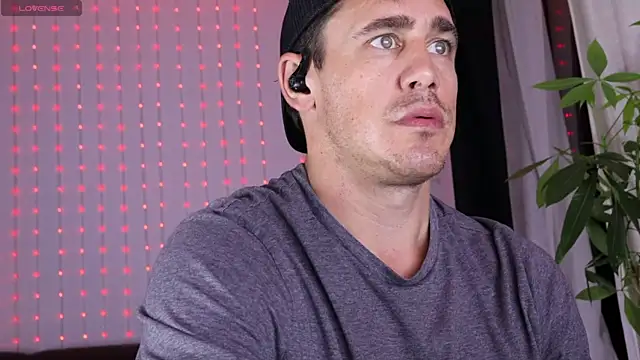 DamienSliick online show from 10.16.25