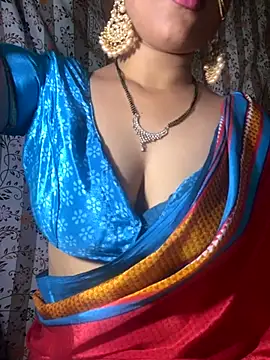 Snapshot of pikaindian chatting on 11.26.25 pikaindian online show from 11.26.25