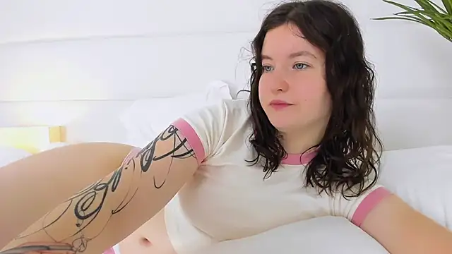 MoonAngelic online show from 10.29.25