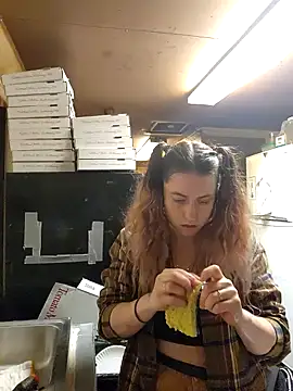 Snapshot of lavenderdelights chatting on 01.08.25 lavenderdelights online show from 01.08.25