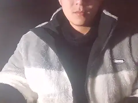 Snapshot of smdog1 chatting on 01.05.25 smdog1 online show from 01.05.25