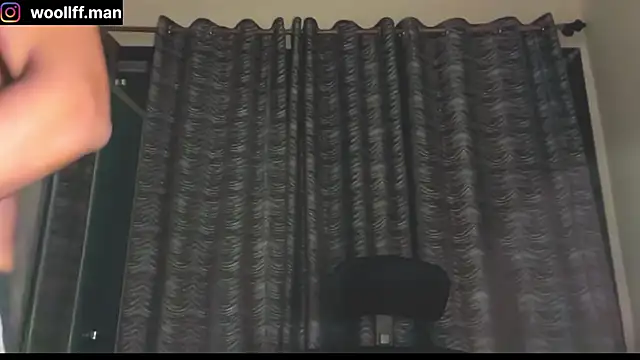 Snapshot of dickpois0n chatting on 12.18.24 dickpois0n online show from 12.18.24