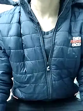 Snapshot of ManWaves chatting on 12.12.24 ManWaves online show from 12.12.24