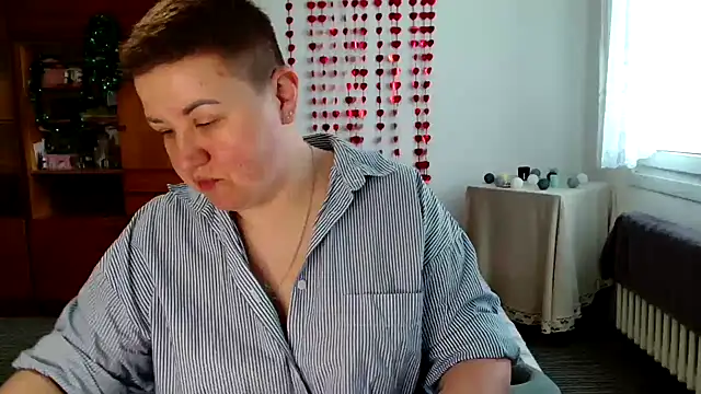 Annet1912 online show from 02.08.25