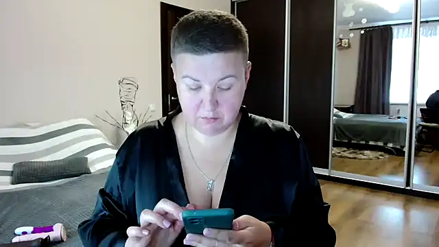 Annet1912 online show from 10.27.25