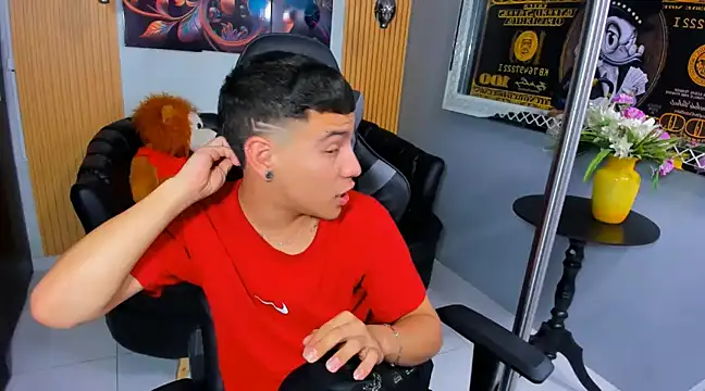 salvadorgomezx online show from 12.17.24