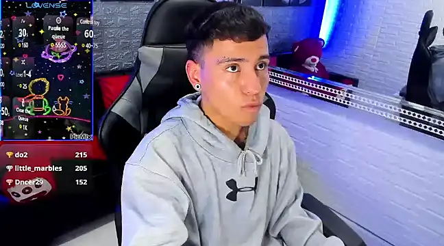 salvadorgomezx online show from 12.26.24