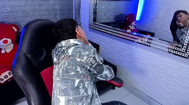 salvadorgomezx online show from 01.24.25