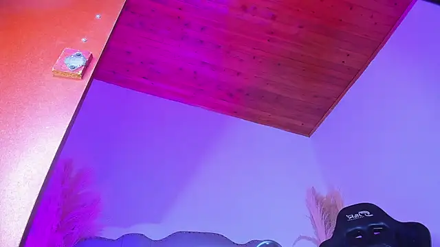 Tahiraa  online show from 10.08.25