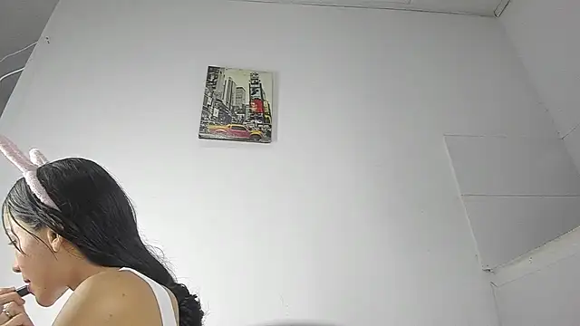 Sophie sweett19 online show from 12.18.24