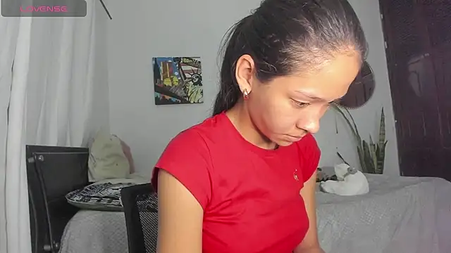 Sophie sweett19 online show from 11.06.25