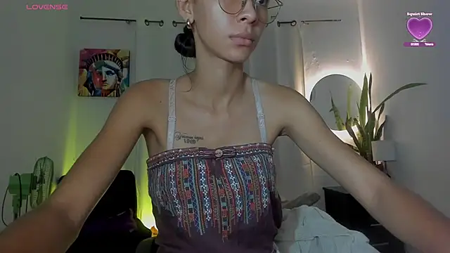 Sophie sweett19 online show from 02.25.26