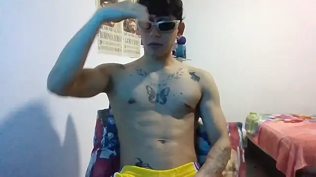 Snapshot of Dillom420 chatting on 01.22.25 Dillom420 online show from 01.22.25