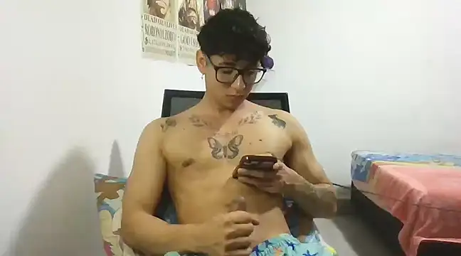 Snapshot of Dillom420 chatting on 03.15.25 Dillom420 online show from 03.15.25