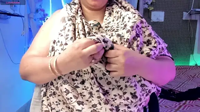 Gulabi Queen online show from 03.04.25