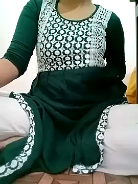 Arohi is Live online show from 12.19.24