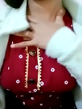 Arohi is Live online show from 01.23.25