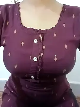 Arohi is Live online show from 03.04.25