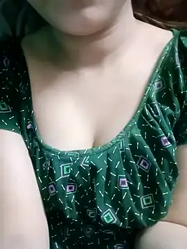 Arohi is Live online show from 03.20.25