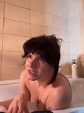 Snapshot of ginavontease chatting on 01.18.26 ginavontease online show from 01.18.26