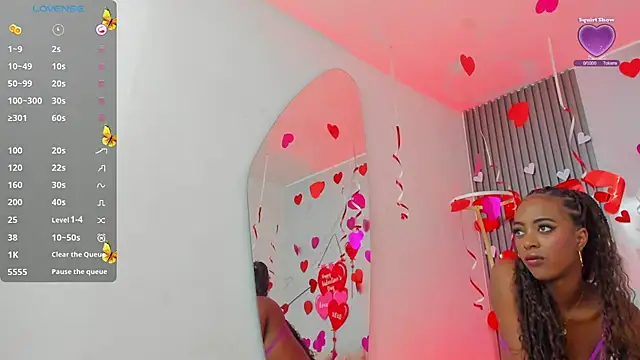 Snapshot of ebonydreams01 chatting on 02.21.25 ebonydreams01 online show from 02.21.25