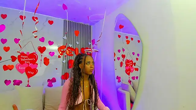 Snapshot of ebonydreams01 chatting on 02.22.25 ebonydreams01 online show from 02.22.25