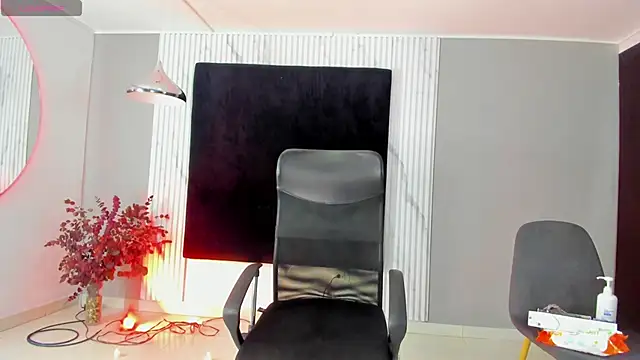 Snapshot of ebonydreams01 chatting on 09.27.25 ebonydreams01 online show from 09.27.25