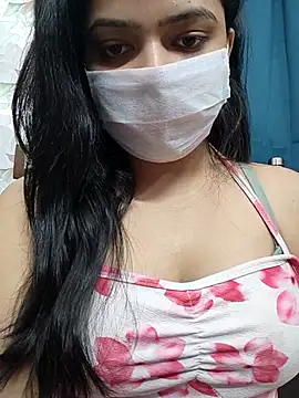 Snapshot of Myloveurvi chatting on 07.13.26 Myloveurvi online show from 07.13.26