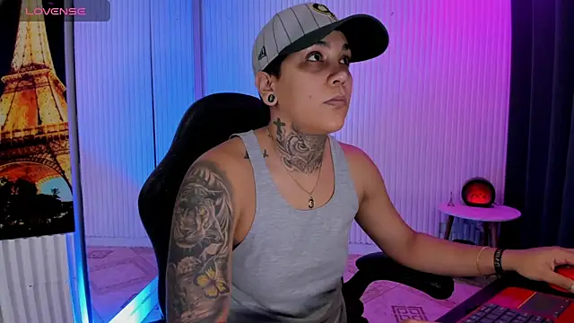 ZhoeStrong online show from 04.21.26