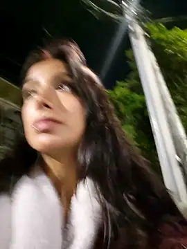 Snapshot of Lau1127 chatting on 11.27.25 Lau1127 online show from 11.27.25