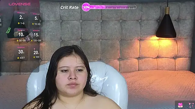 Snapshot of Laia_and_Aloby chatting on 12.16.25 Laia and Aloby online show from 12.16.25