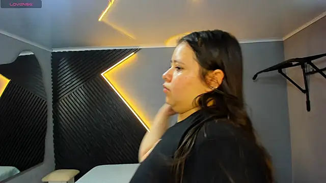 Laia and Aloby online show from 03.28.26