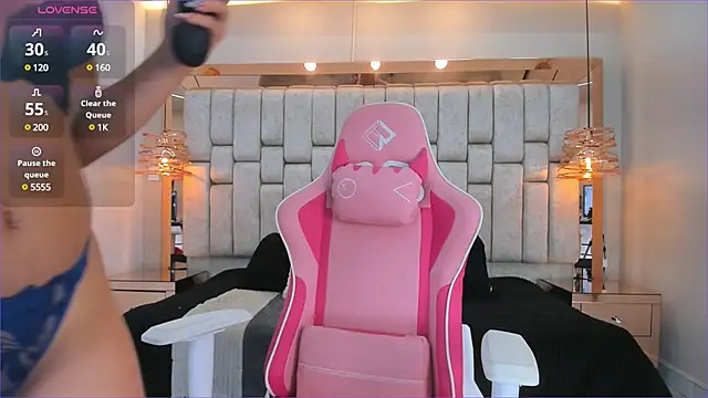  SofiaCortez  online show from 12.30.24