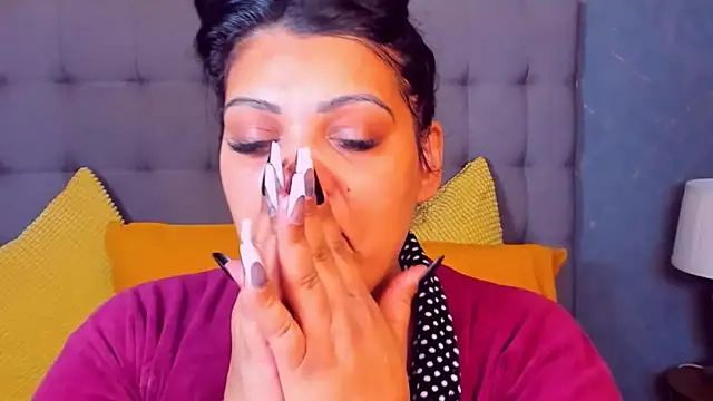 AmyCubes online show from 04.06.26