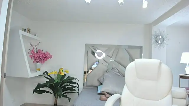 kendaall jenner  online show from 02.01.25