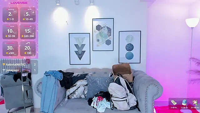 kendaall jenner  online show from 03.17.25