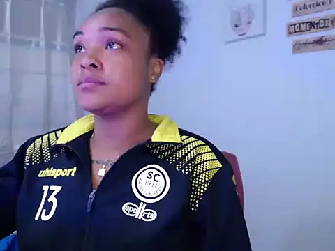 Snapshot of katty_ebonny chatting on 10.01.25 katty ebonny online show from 10.01.25