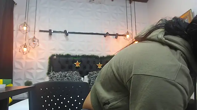 Alison Wiley online show from 12.23.24