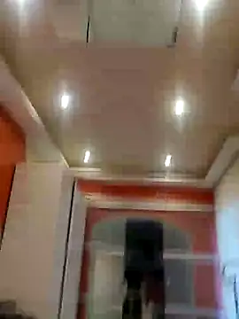 Snapshot of swingr chatting on 12.14.24 swingr online show from 12.14.24