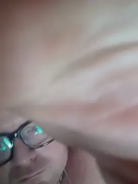 Snapshot of swingr chatting on 02.25.25 swingr online show from 02.25.25