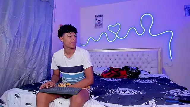 dafnezahiraa  online show from 09.19.25