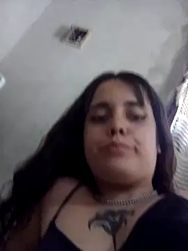 Snapshot of lucylovles chatting on 02.07.25 lucylovles online show from 02.07.25