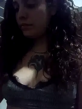 Snapshot of lucylovles chatting on 03.12.25 lucylovles online show from 03.12.25