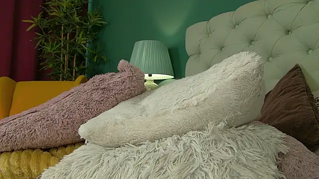 Snapshot of Foxxxy_MILF chatting on 01.23.25 Foxxxy MILF online show from 01.23.25
