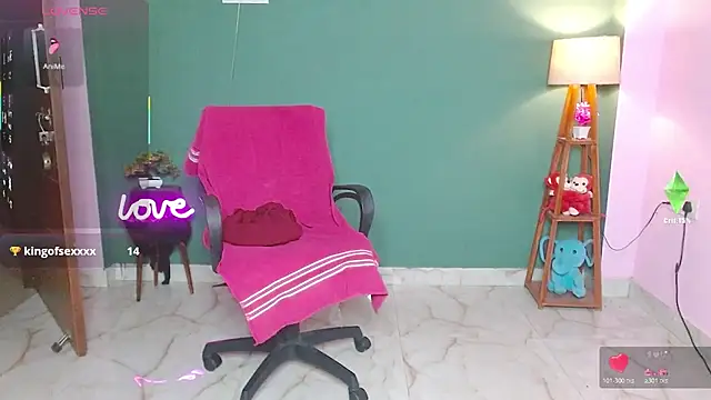 Snapshot of Naughty_Ayesha1 chatting on 11.19.25 Naughty Ayesha1 online show from 11.19.25