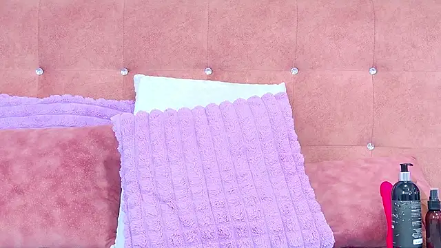 AlliciaKim online show from 12.03.25