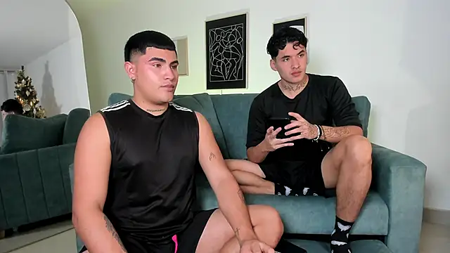 Snapshot of MatheoVelez chatting on 01.07.25 MatheoVelez online show from 01.07.25